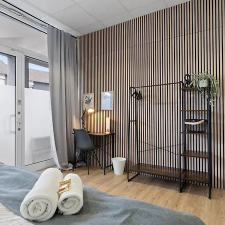 Modern Und Kinderfreundlich, 3km Zu Messe, Airport Koeln-bonn Apartament Kolonia