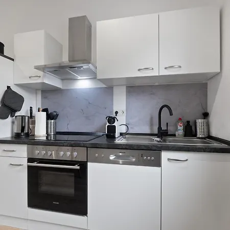 Modern Und Kinderfreundlich, 3km Zu Messe, Airport Koeln-bonn Apartament Kolonia