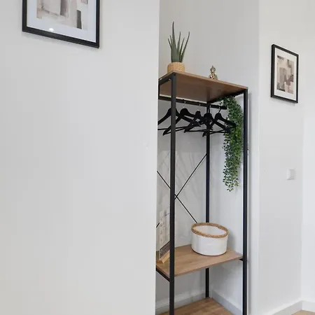 Apartament Modern Und Kinderfreundlich, 3km Zu Messe, Airport Koeln-bonn Kolonia