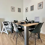Lejlighed Modern Und Kinderfreundlich, 3km Zu Messe, Airport Koeln-bonn *
