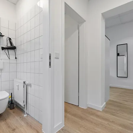 Modern Und Kinderfreundlich, 3km Zu Messe, Airport Koeln-bonn *