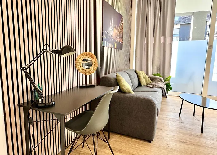 Modern Und Kinderfreundlich, 3km Zu Messe, Airport Koeln-bonn *