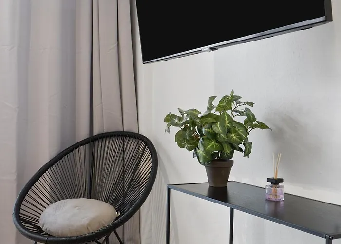 Modern Und Kinderfreundlich, 3km Zu Messe, Airport Koeln-bonn